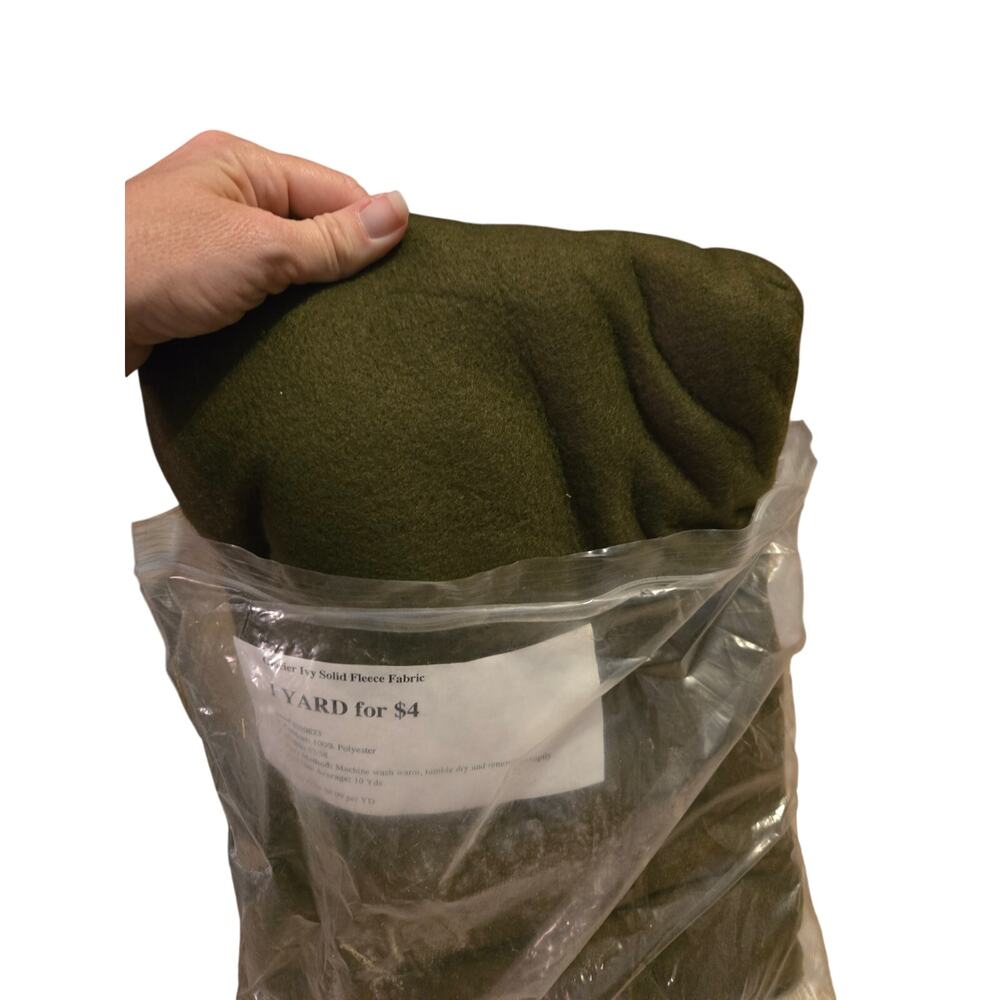 Glacier Ivy Solid Fleece Fabric 100% Polyester 1 Yard Green Swamp Dark